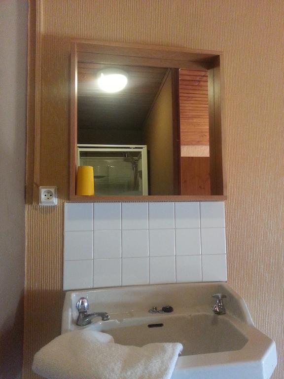 Auberge Au Bon Vivant Vesqueville ภายนอก รูปภาพ